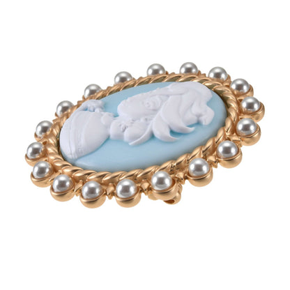 Japan Tokyo Disney Store Elsa Brooch Cameo Style Frozen