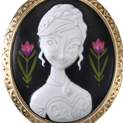 Japan Tokyo Disney Store Anna Brooch Cameo Style Frozen