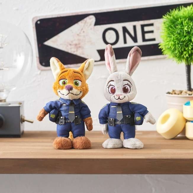 '+Japan Tokyo Disney Store Judy Hopps & Nick Wilde Plush Toy stanDs Zootopia 2