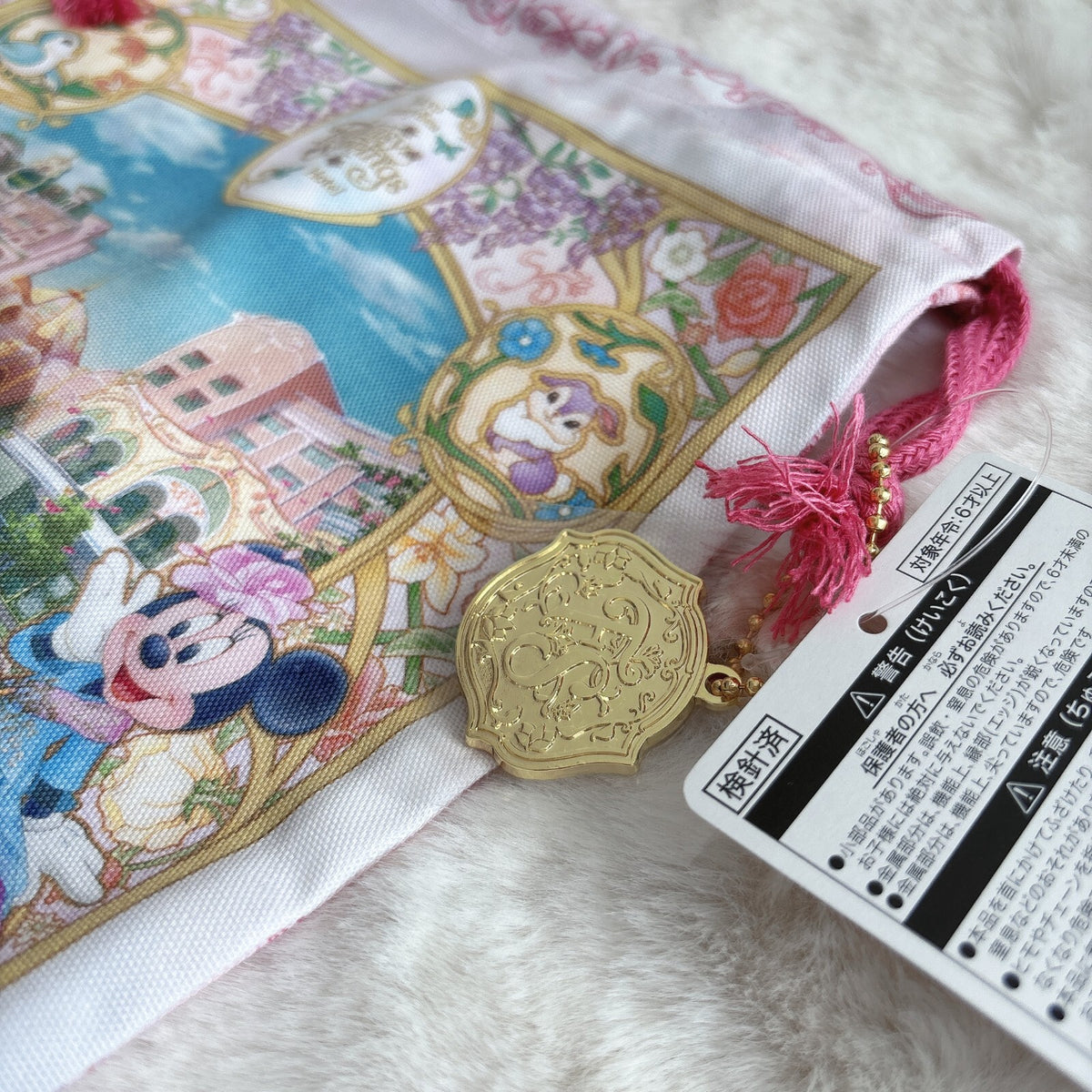 Japan Tokyo Disney Resort Mickey Minnie  pouch Fantasy Springs Hotel