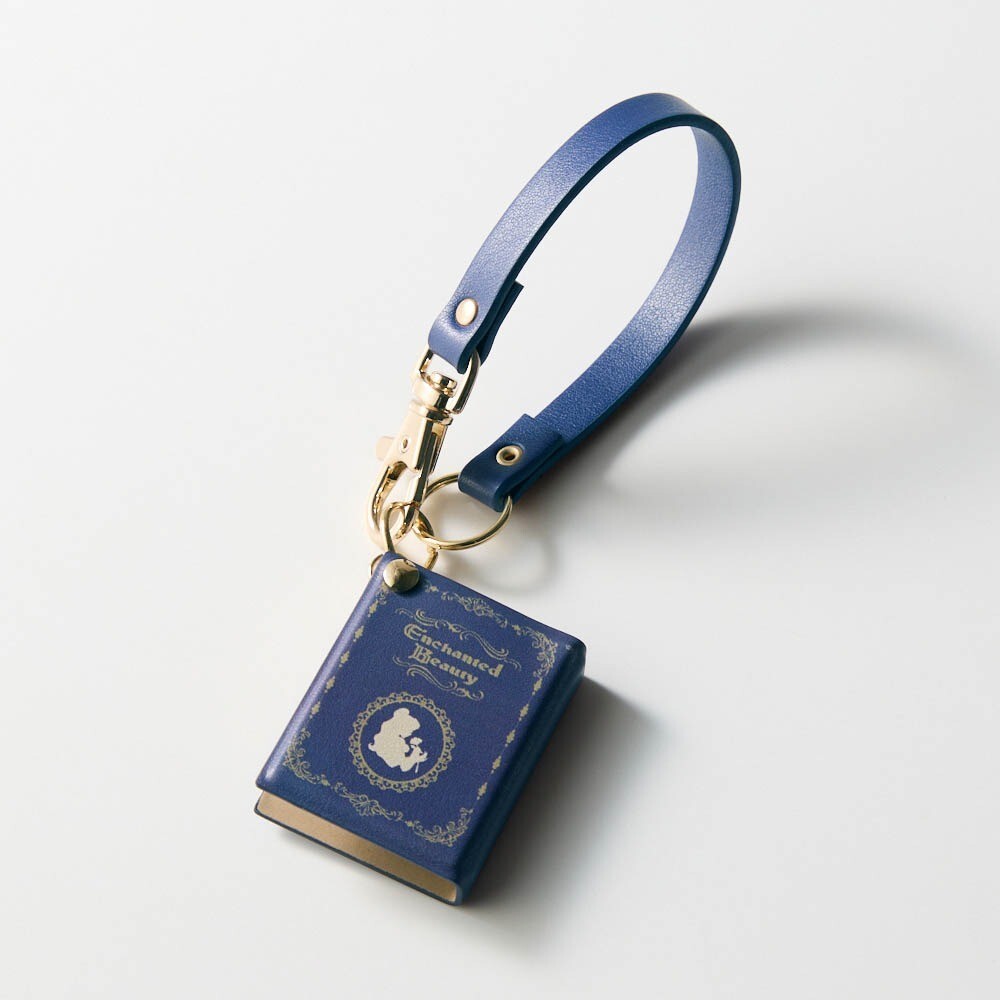 Japan Disney Fantasy Shop Bellemaison Beauty and the Beast Storybook Hang Watch