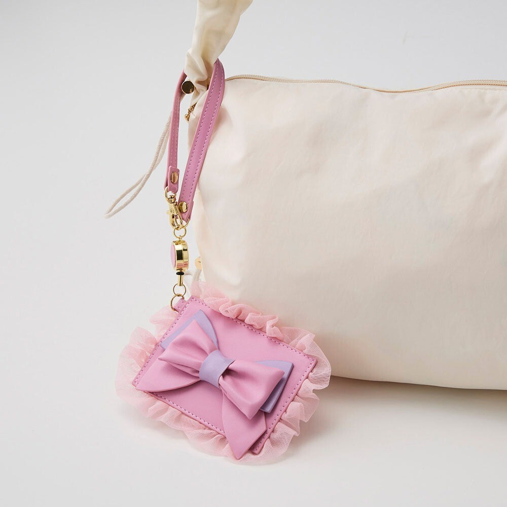 Japan Disney Fantasy Shop Bellemaison Minnie and Daisy Ribbon Motif Pass Case