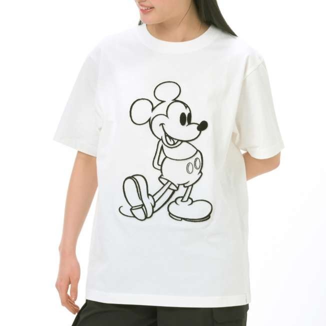 Japan Tokyo Disney Store Mickey Mouse T-Shirt Standing Pose White MAGICAL LABEL