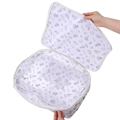 Japan Tokyo Disney Store Mickey Clothing Compression Storage Pouch L Travel