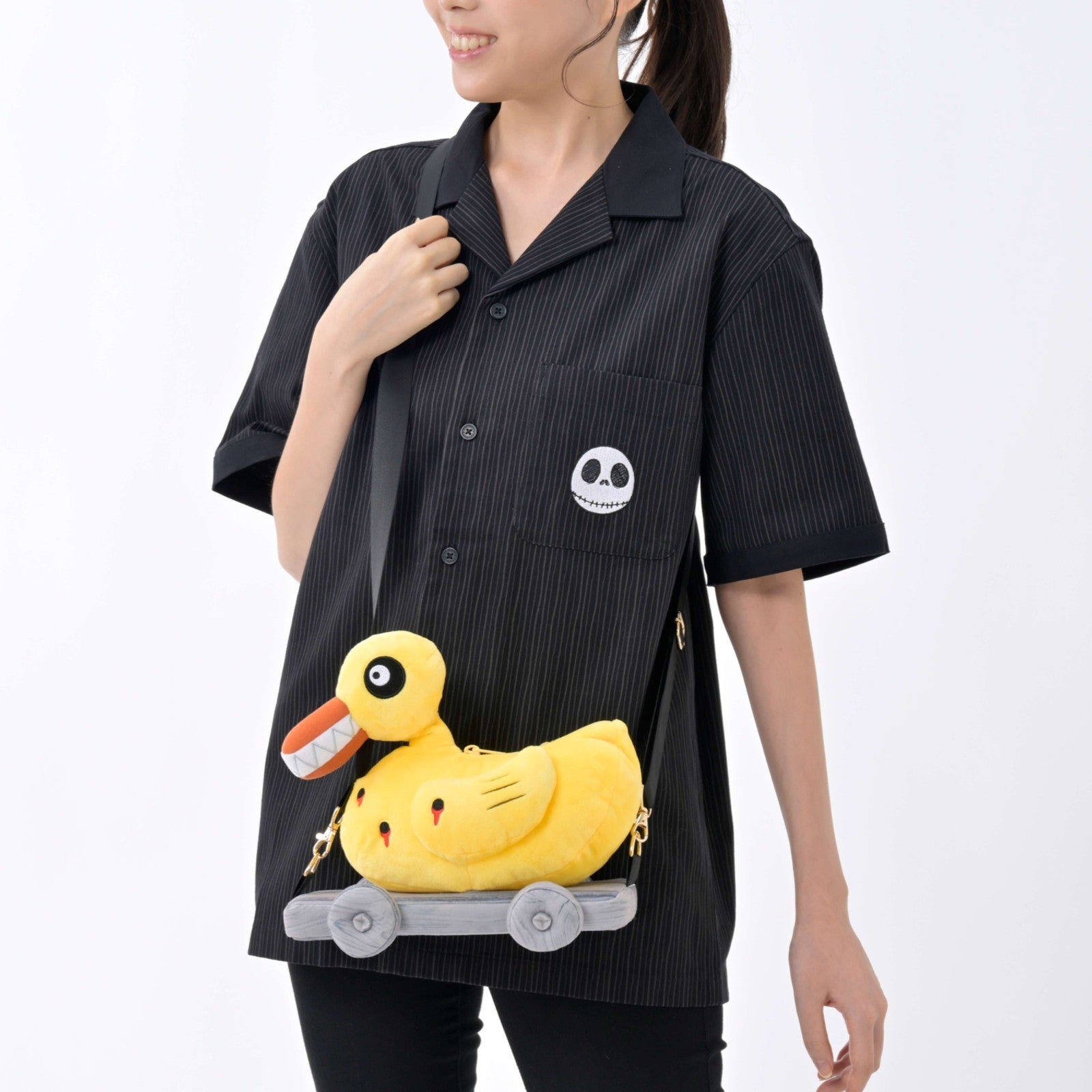Japan Tokyo Disney Store Killer Duck Multi-Pochette Nightmare Before Christmas