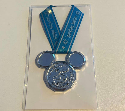 Japan Tokyo Disney Resort Sea 25th Mickey Souvenir Sparkling Jubilee Medal