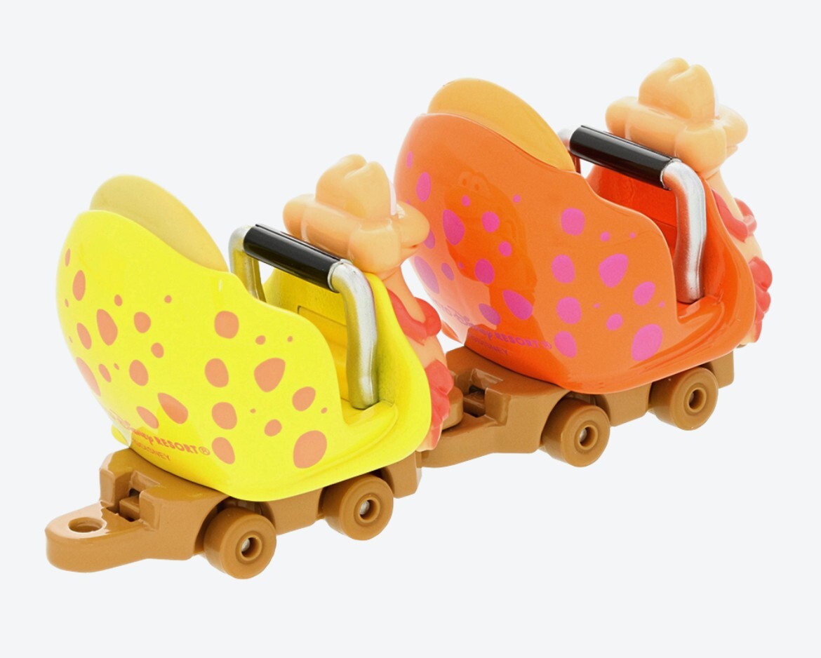 Japan Tokyo Disney Tomica Vehicle Collection figure Scuttle's Scooter Ariel