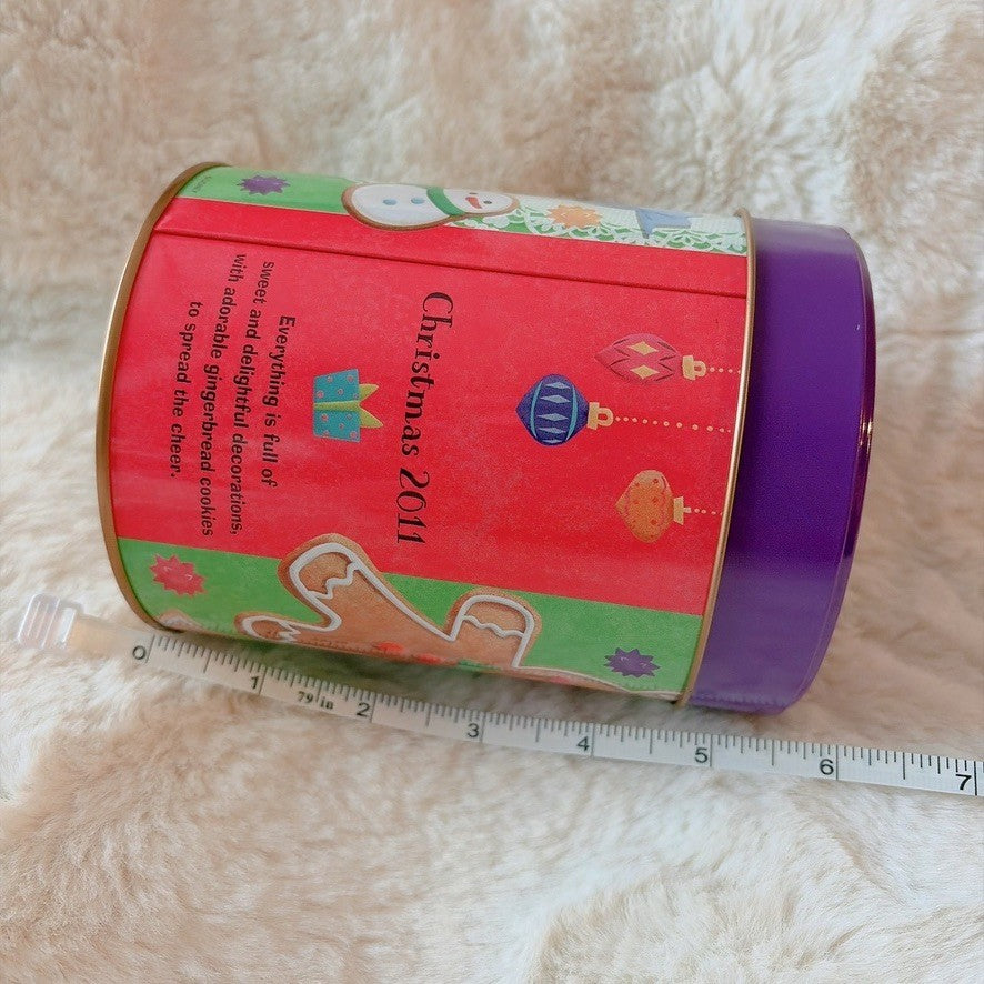 Japan Tokyo Disney Confectionery Tin Can Mickey & Minnie Christmas