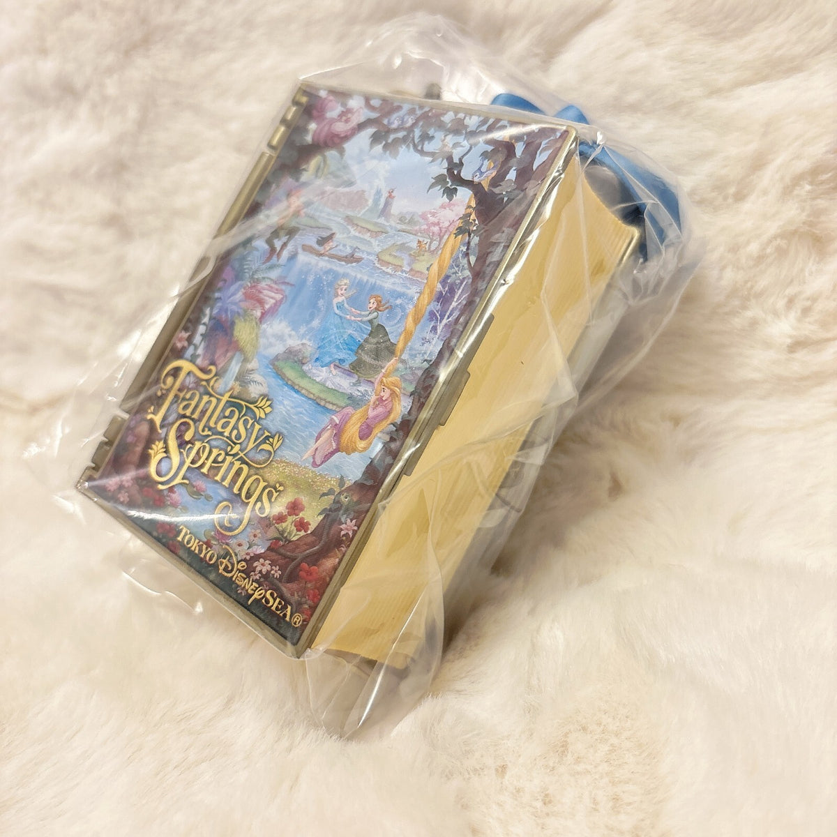 Japan Tokyo Disney Resort Fantasy Springs Souvenir Snack Cases Rapunzel Peter