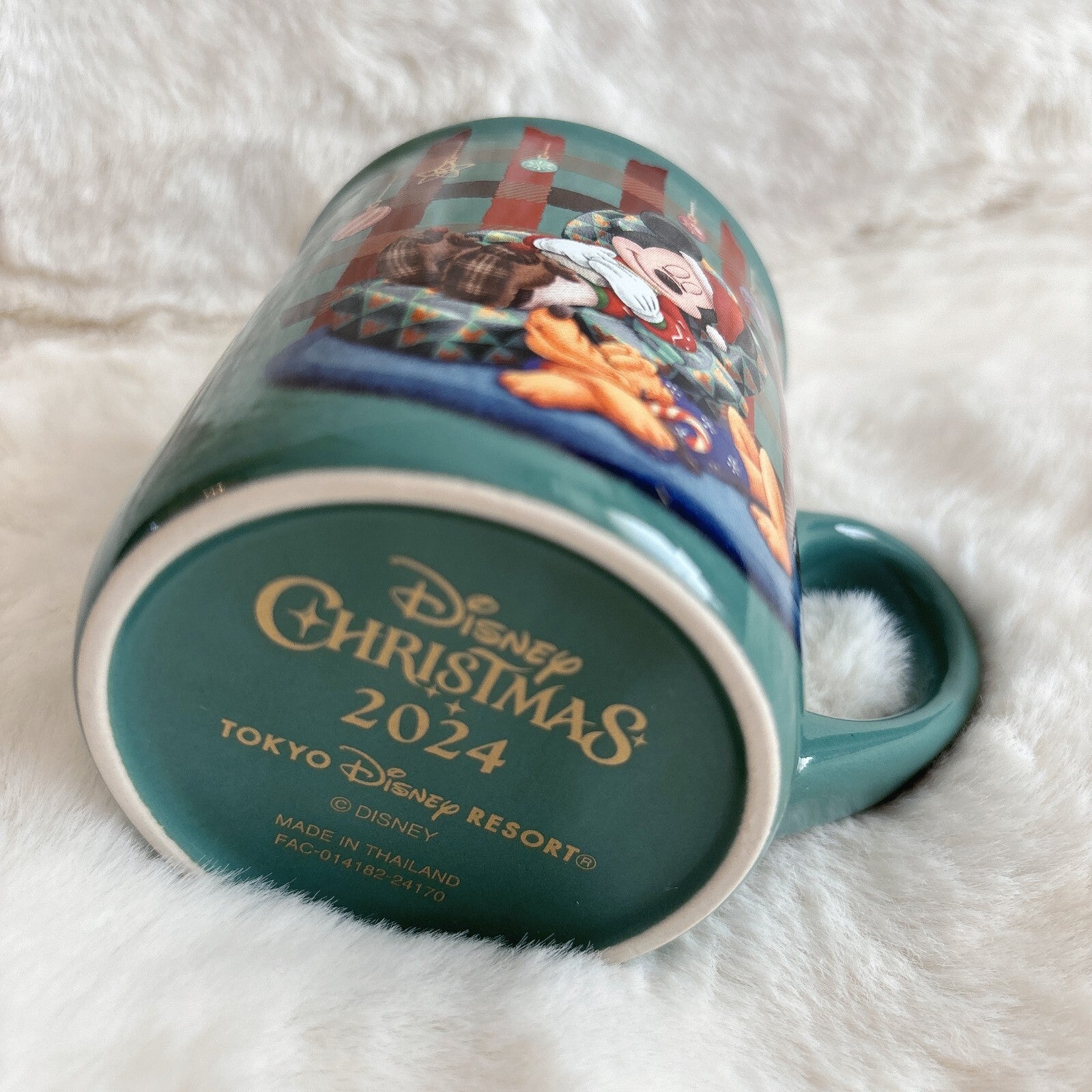 Japan Tokyo Disney Resort 2024 Christmas Mikey Minnie Pluto Holiday Mug