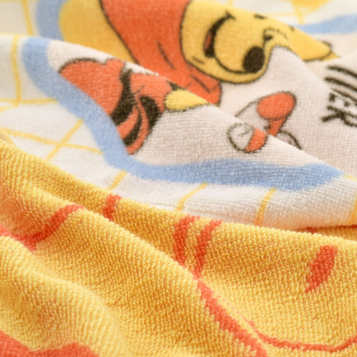 Japan Tokyo Disney Store Winnie the Pooh Face Towel Set Sticker Style