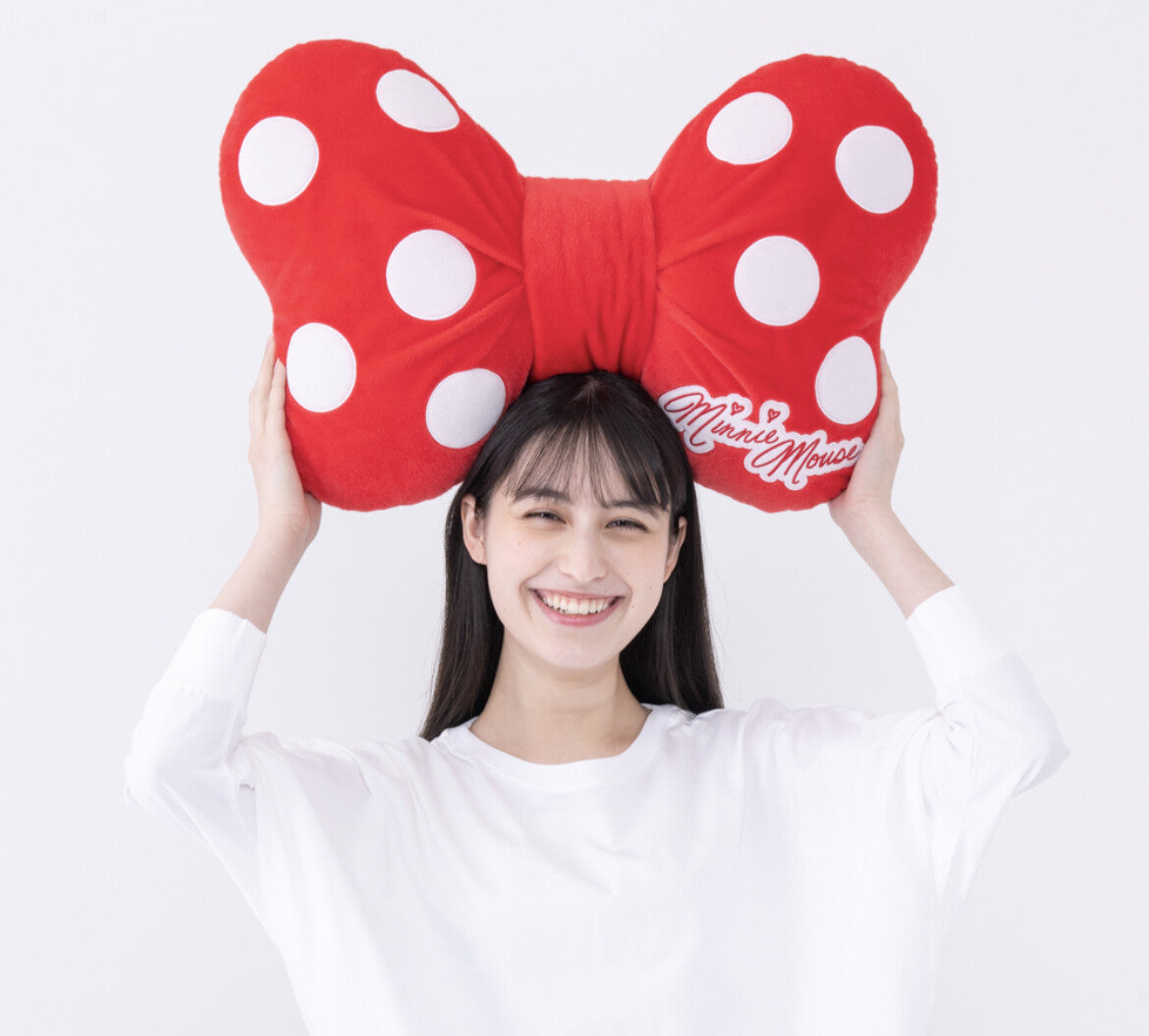 Japan Tokyo Disney Resort 2022 Minnie Mouse Cushion big ribbon New!!