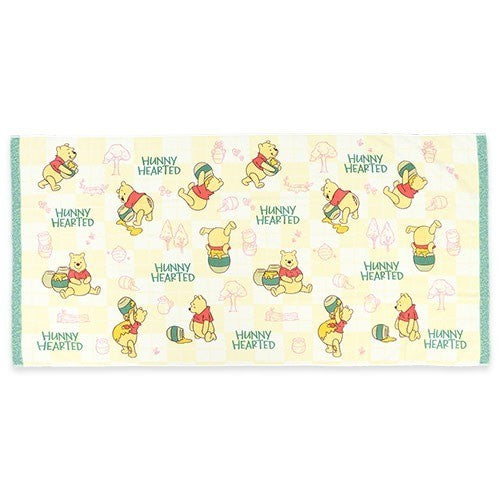 Japan Tokyo Disney Resort Winnie the Pooh Bath Towel Heartwarming