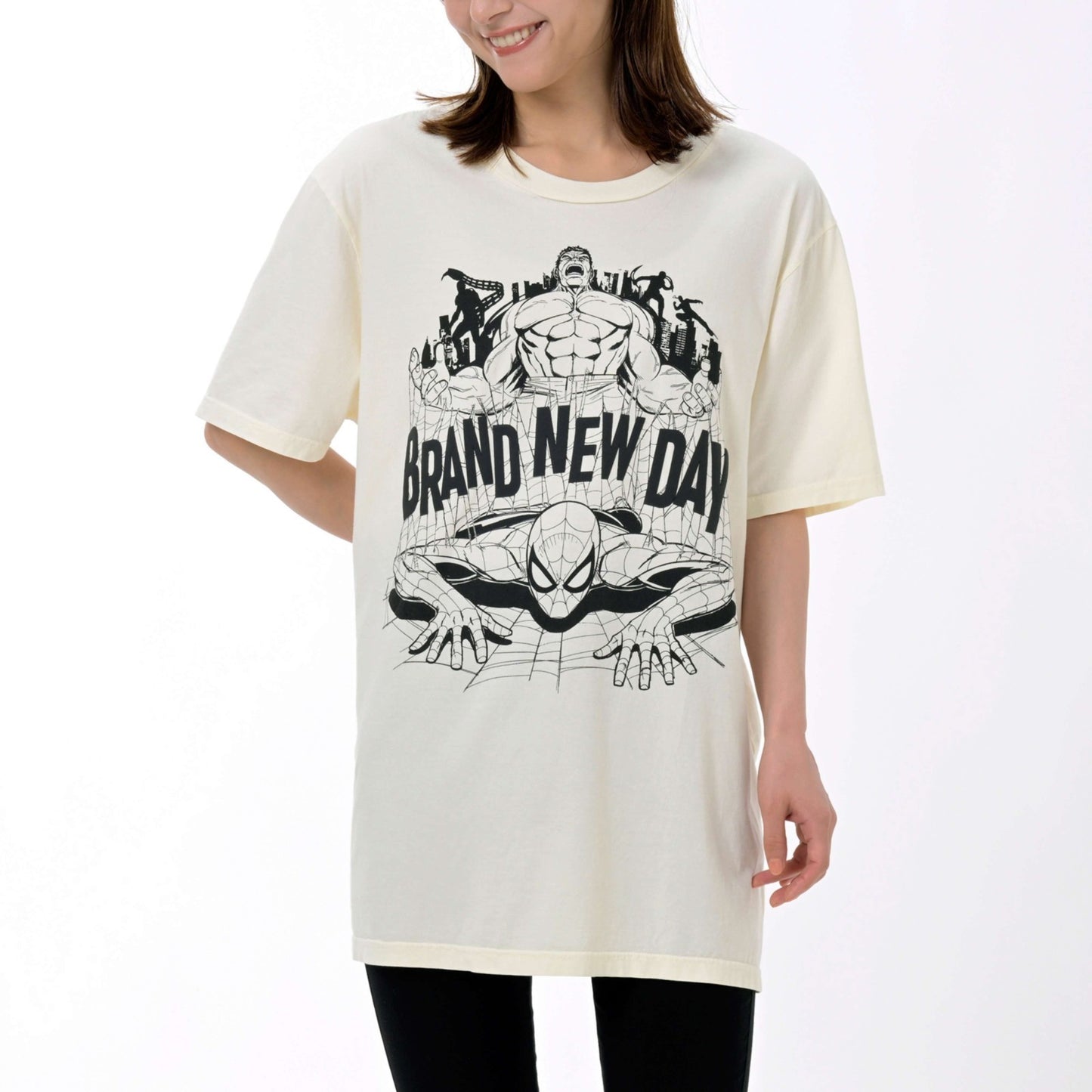 Japan Tokyo Disney Store Marvel Spider-Man & Hulk T-Shirt Brand New Day