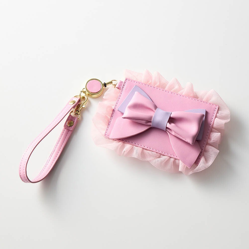 Japan Disney Fantasy Shop Bellemaison Minnie and Daisy Ribbon Motif Pass Case