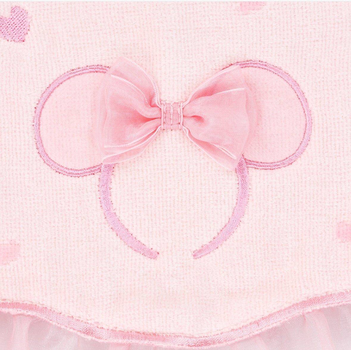 Japan Tokyo Disney Resort 2025 Minnie Ribbon Face towel Heart Ears Pink