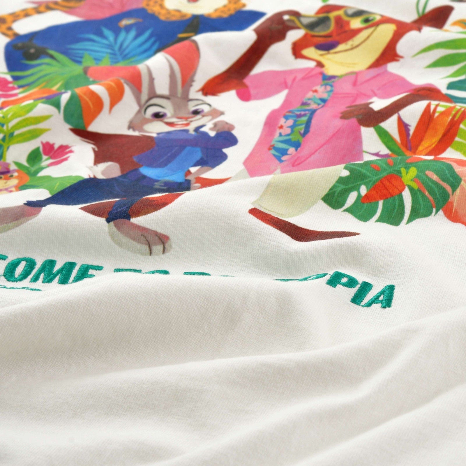 Japan Tokyo Disney Store Zootopia 2 Short-Sleeve T-Shirt White TROPICAL ZOOTOPIA