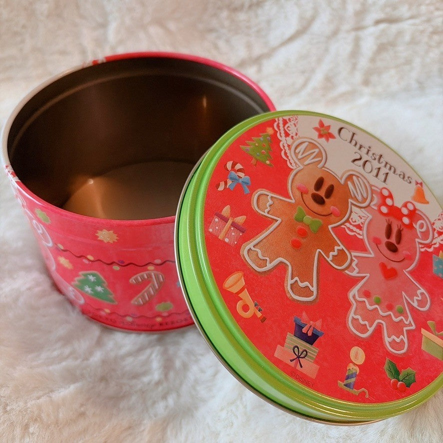 Japan Tokyo Disney Confectionery Tin Can Mickey & Minnie Christmas