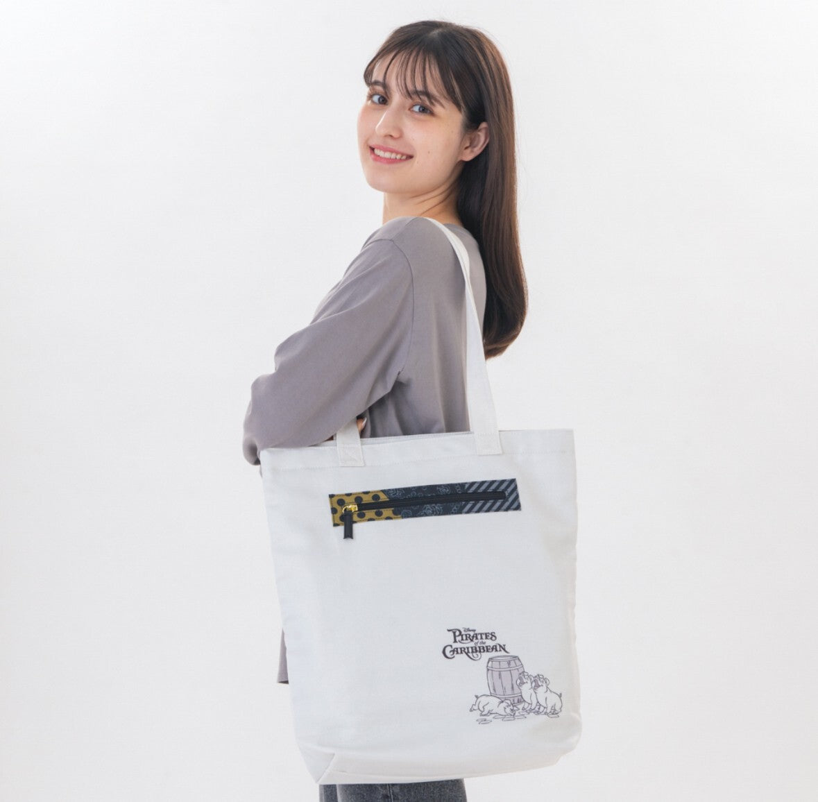 Japan Tokyo Disney Resort Pirates of the Caribbean Minnie Tote Bag 2025 New