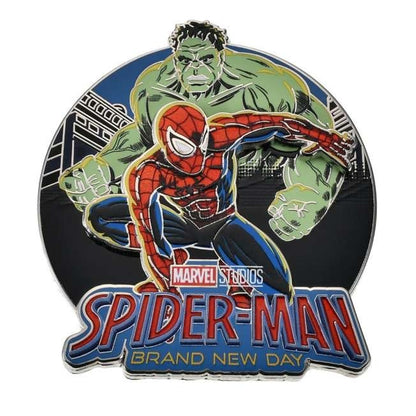 Japan Tokyo Disney Store Marvel Spider-Man & Hulk Pin Badge Brand New Day