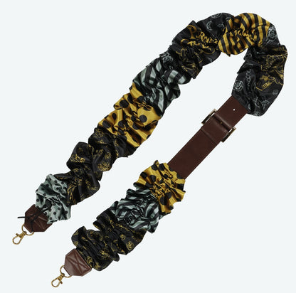 Japan Tokyo Disney Resort Pirates of the Caribbean Minnie Multi-Strap Can Badge