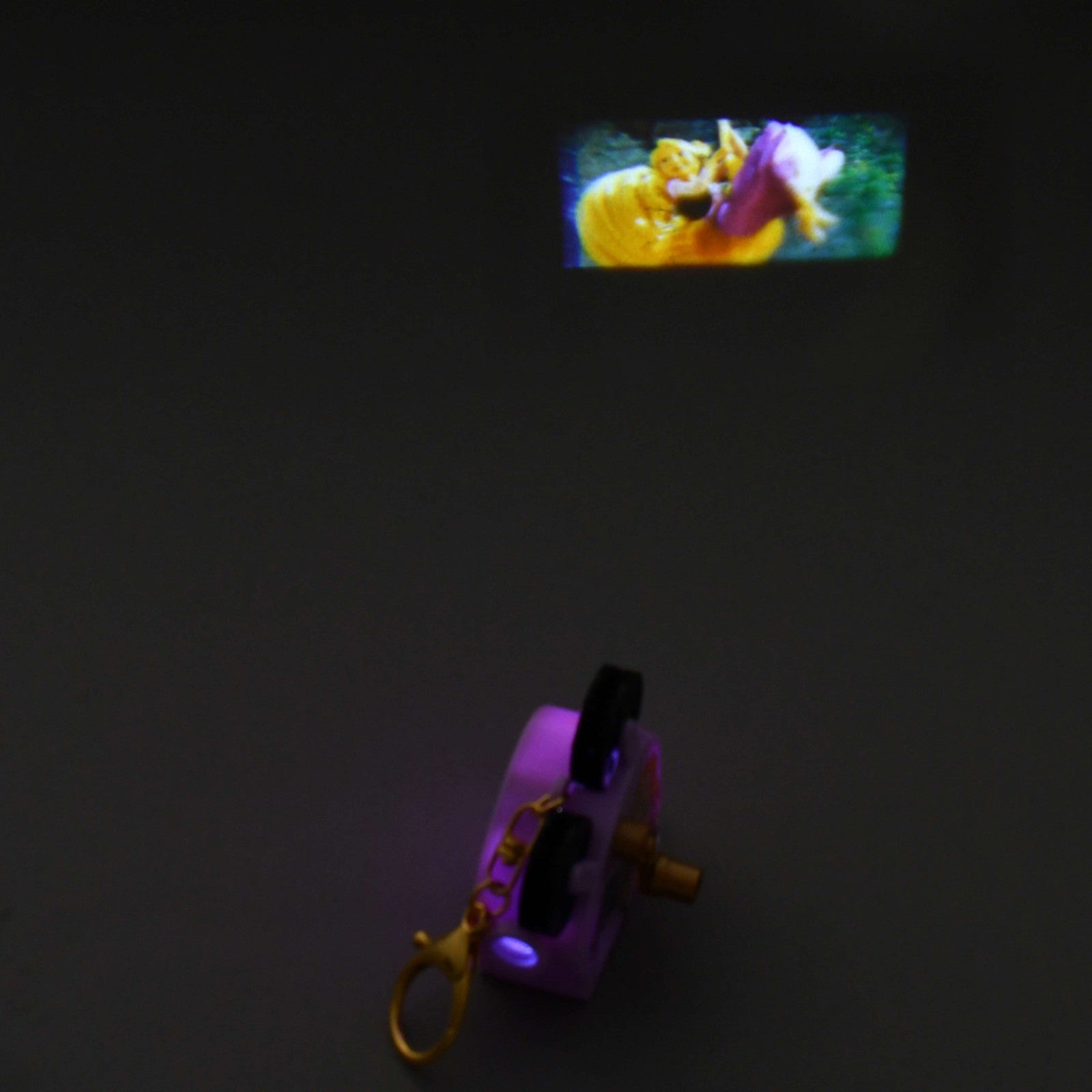 Japan Tokyo Disney Store Rapunzel Light-Up Projection Keychain Tangled Fes