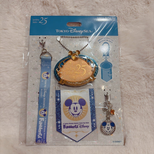 Japan Tokyo Disney Resort Sea 25th Sparkling Jubilee badge Keychain Funderful