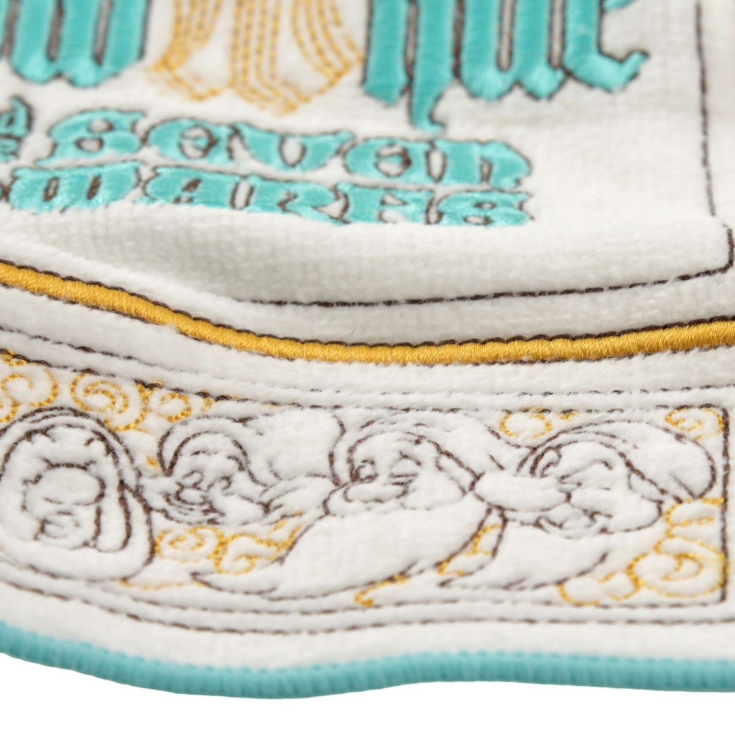 Japan Tokyo Disney Store Snow White Embroidered Storybook Mini Towel