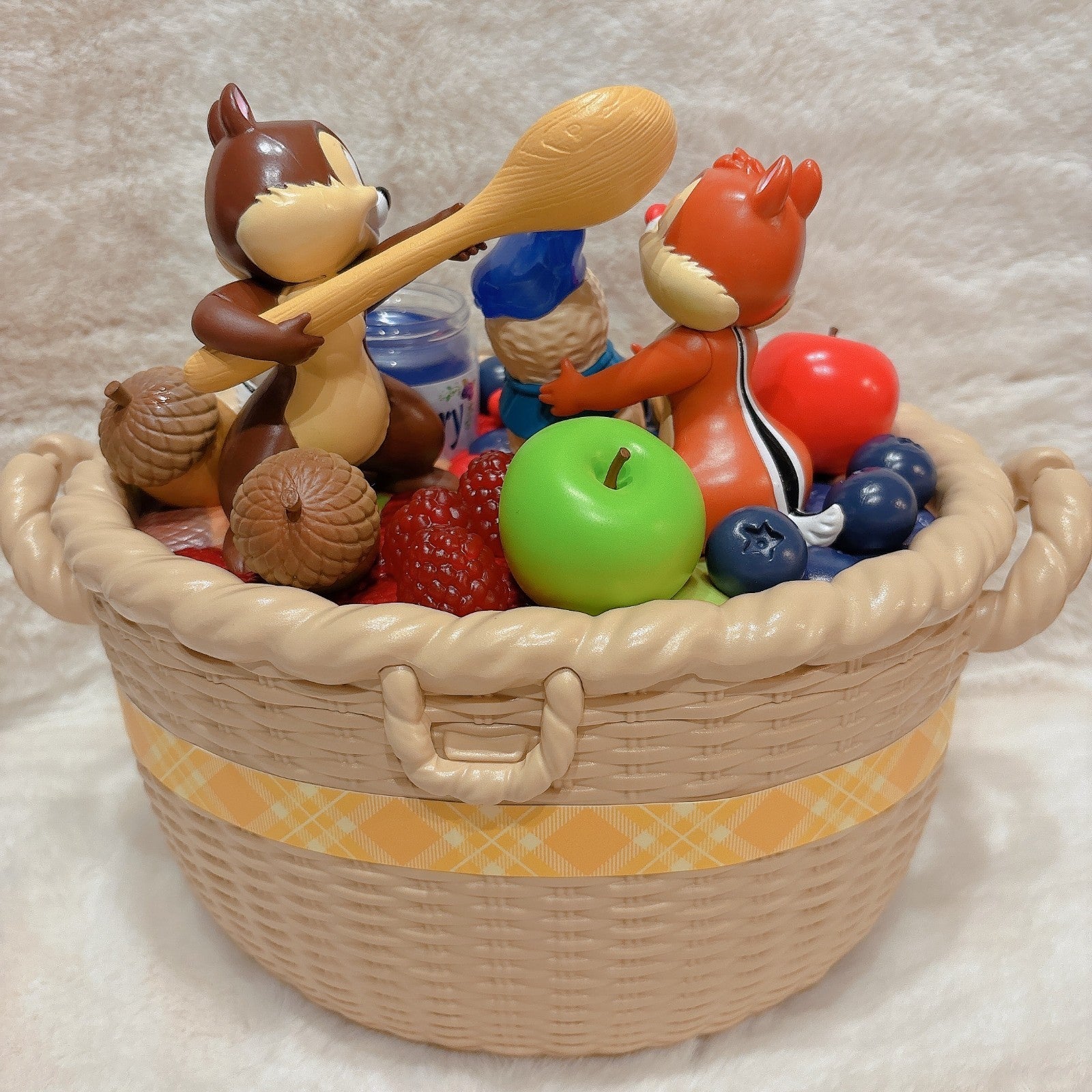 Japan Tokyo Disney Chip & Dale Donald Peanuts Popcorn Bucket  2025