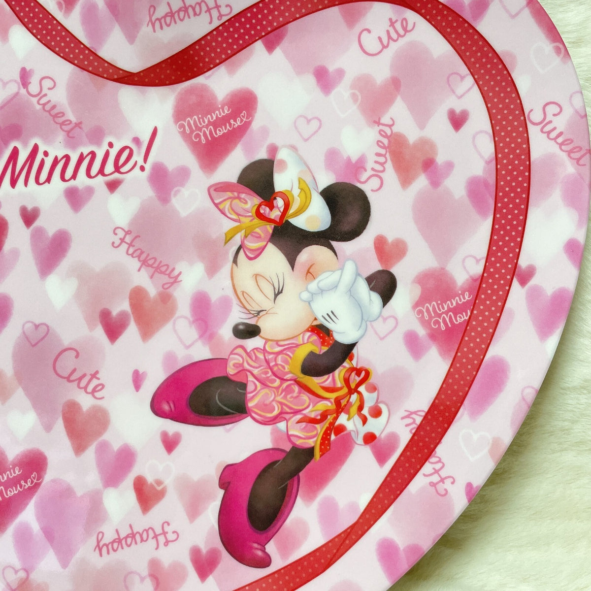 Japan Tokyo Disney Resort Minnie Besties Bash 2023 souvenir plate Heart