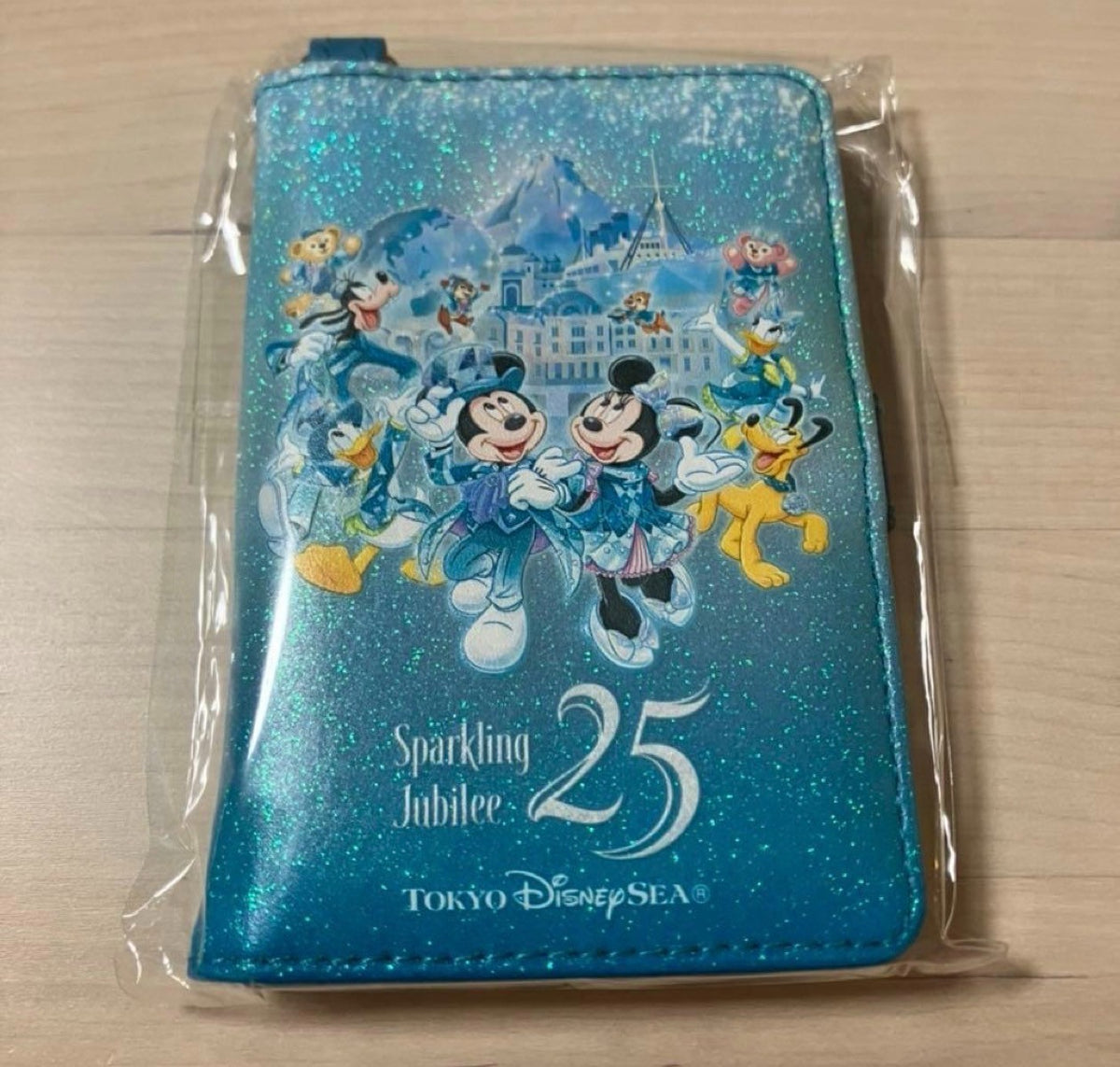 Japan Tokyo Disney Sea 25th anniversary Card Case Pouch Mickey