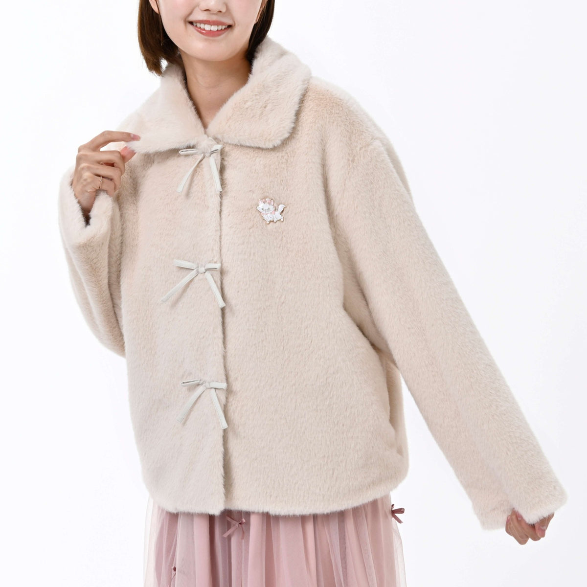 Japan Tokyo Disney Store Marie Blouson with Brooch Beige ARISTOCATS 55TH