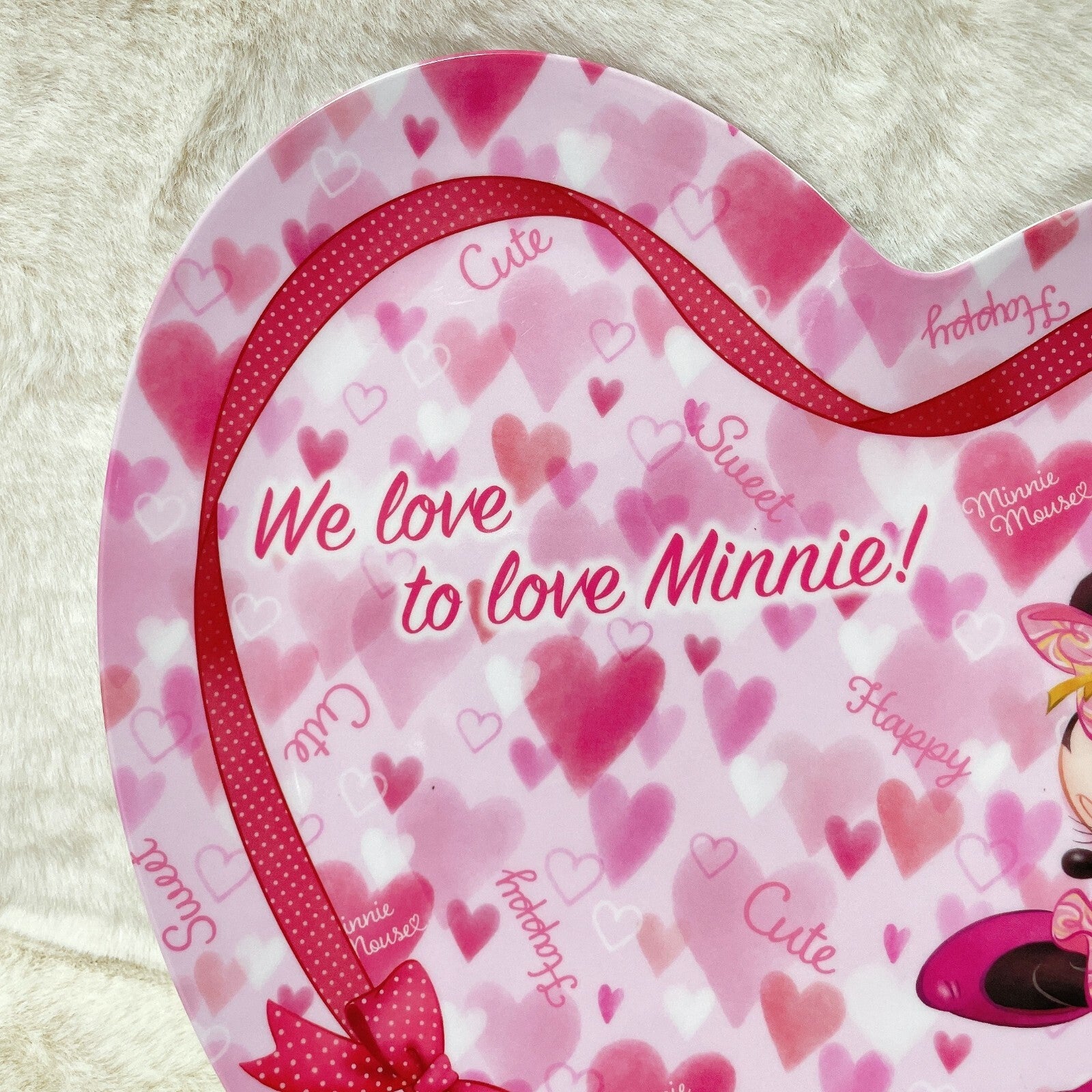 Japan Tokyo Disney Resort Minnie Besties Bash 2023 souvenir plate Heart