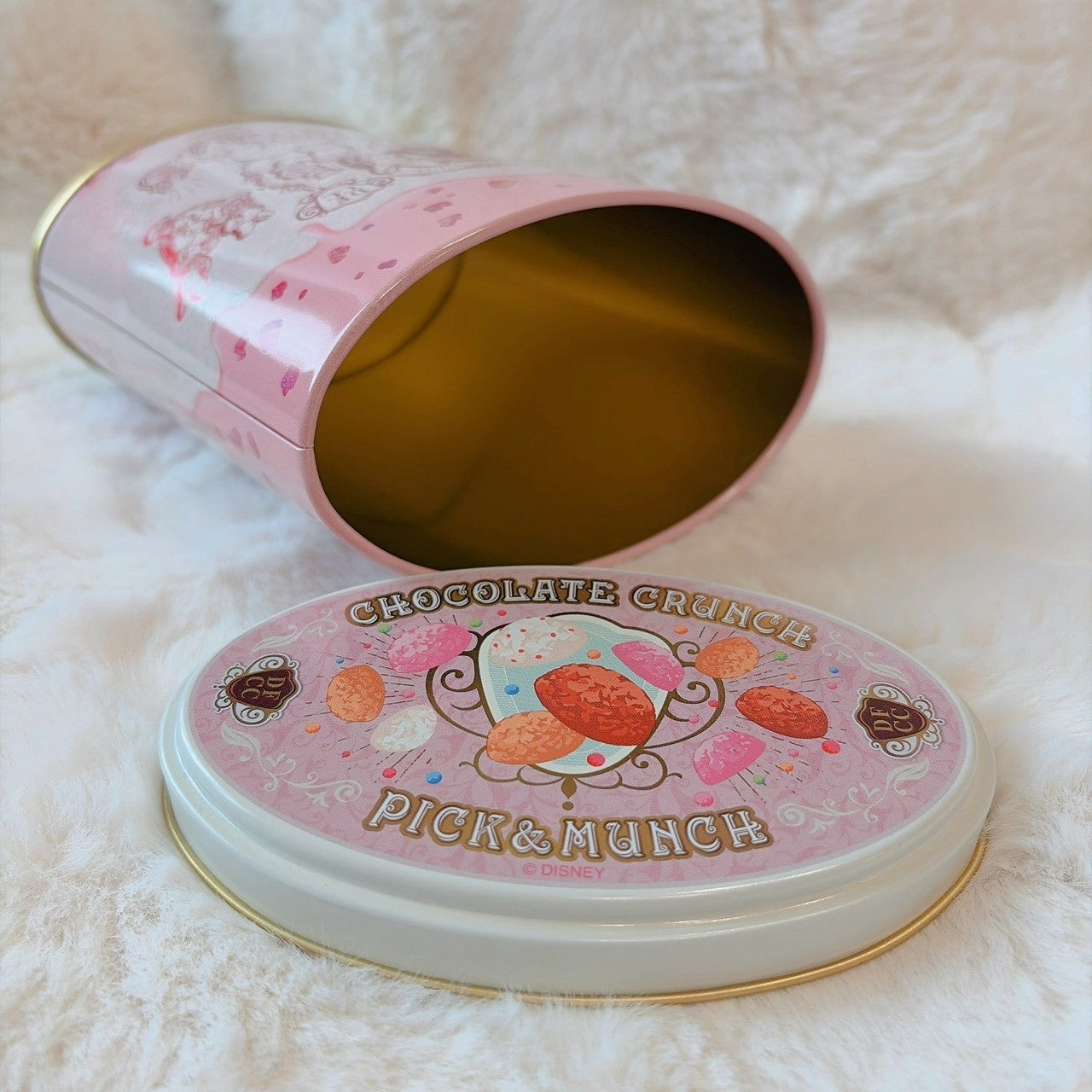 Japan Tokyo Disney Resort Chocolate Crunch Tin Can Daisy Donald