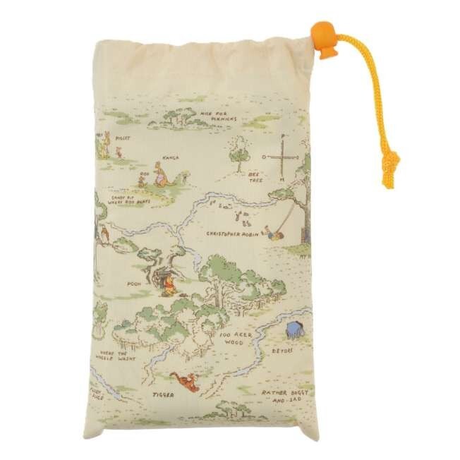 Japan Tokyo Disney Store Pooh and Friends Picnic Sheet S Pouch Map Compact