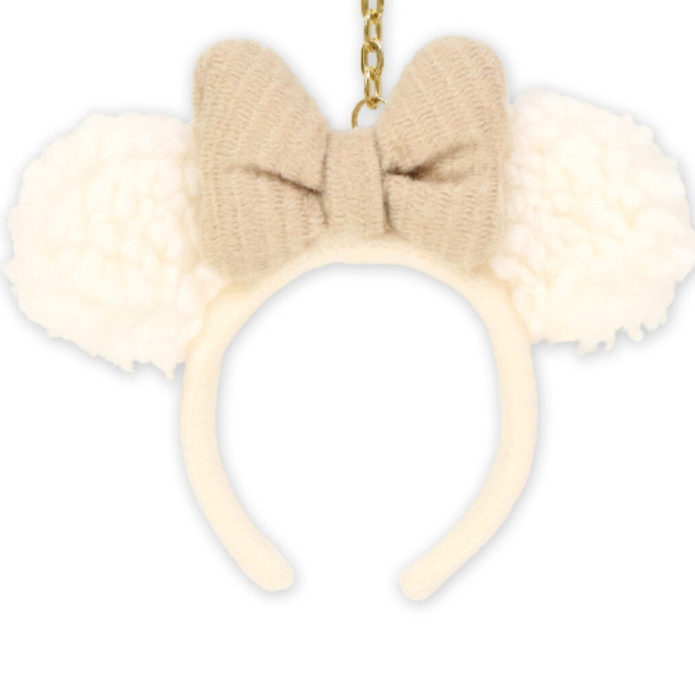 Japan Tokyo Disney Resort Minnie Ears Keychain Winter Fluffy White